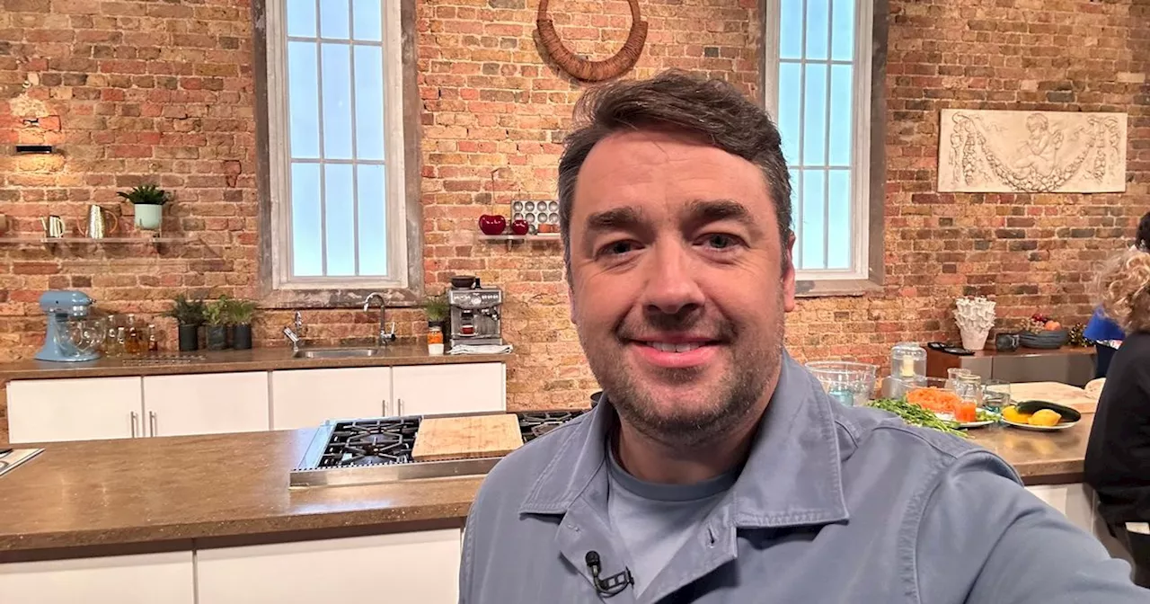 Jason Manford 'fuming' with £16 lunch where he had to 'chop own apple'