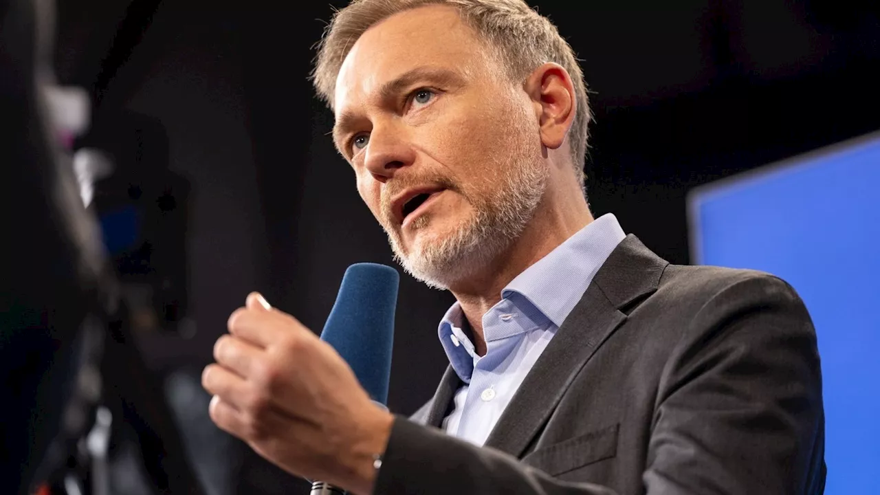 Lindner hinterfragt Ausgabenpolitik von Baerbock und Schulze