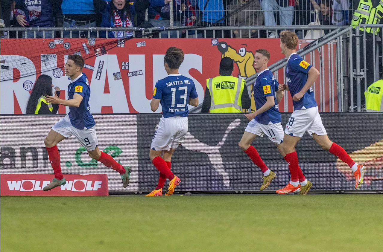 1:1 gegen Düsseldorf: Kiel steigt in die Bundesliga auf