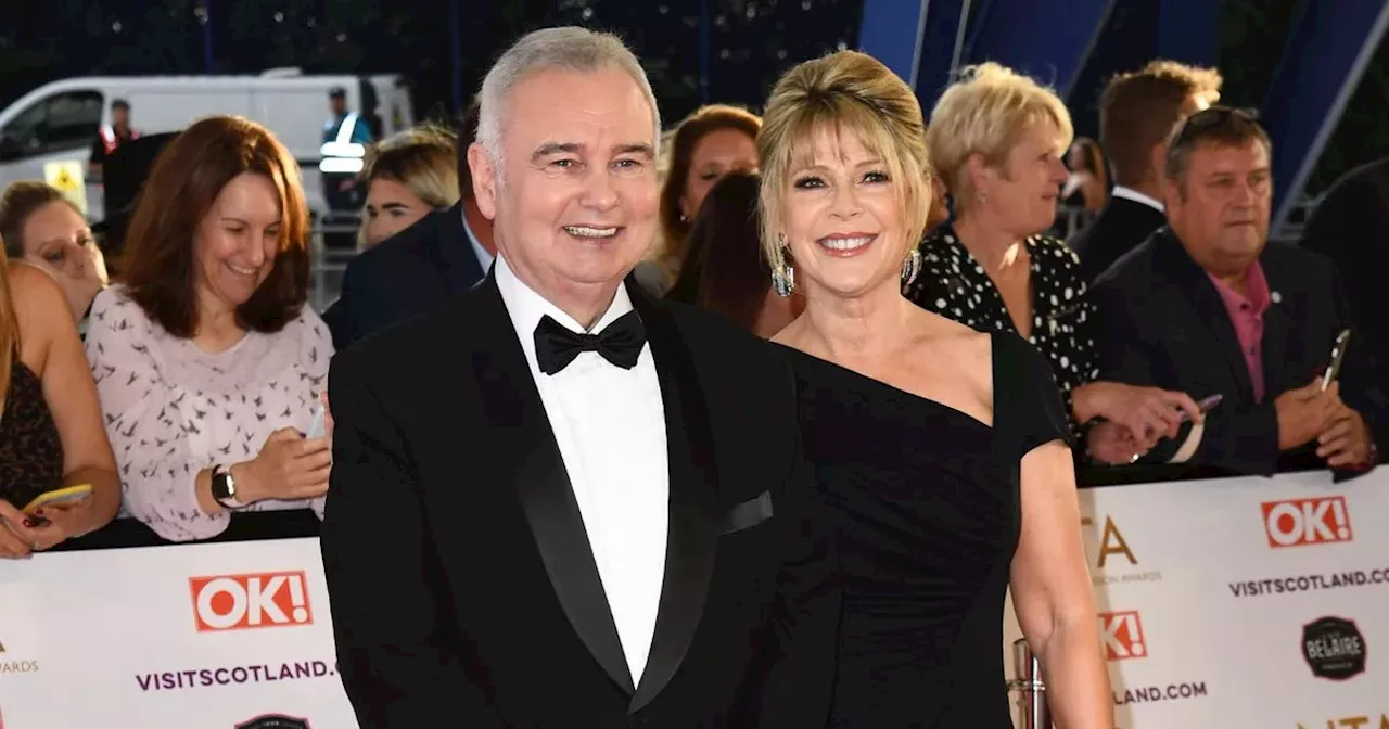 Eamonn Holmes shares pic with wife Ruth Langsford following 'split' worries