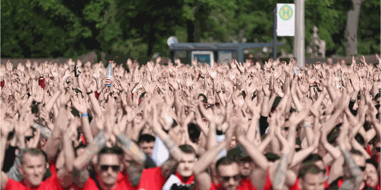 Alle Mann für den FCN: Ultras pilgern geschlossen zu letztem FCN-Heimspiel der Saison