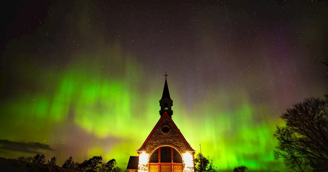 N.S. photographer awed by rare northern lights display