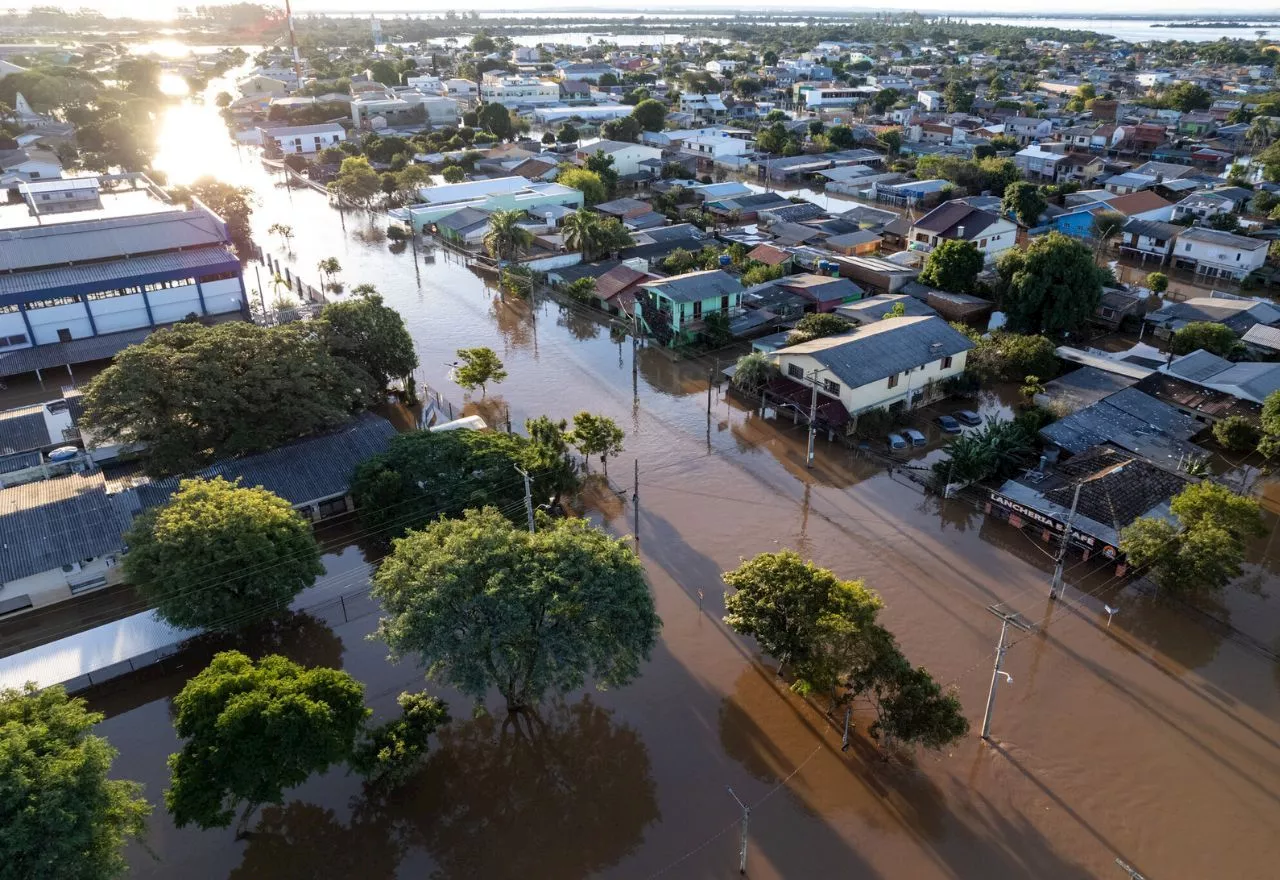 Rio Grande do Sul tem 136 mortos e mais de meio milhão de desalojados por chuvas