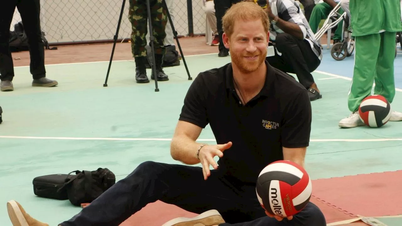 Prinz Harry und Herzogin Meghan: Er spielt Sitzvolleyball vor 'Tante Meghan'