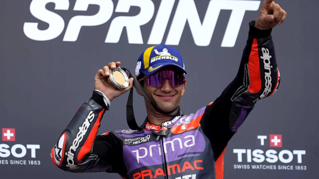 MotoGp, tripletta spagnola nella Sprint Race di Le Mans: Martin vince, Marquez 2°: Bagnaia si ritira