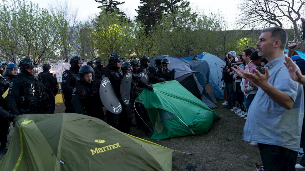 Head of Calgary police defends tactics at pro-Palestinian protest