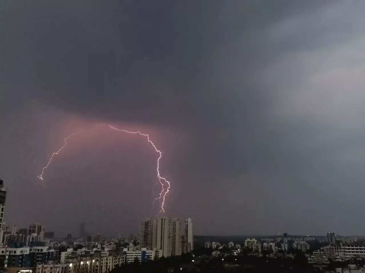 Weather Update : राज्याला अवकाळी पावसानं झोडपलं, अनेक जिल्ह्यांना यलो अलर्ट