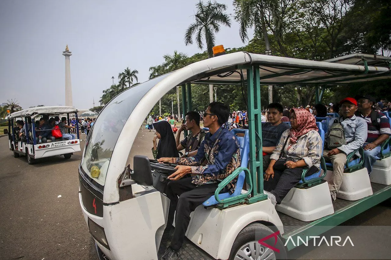 DKI kemarin, calon independen Pilgub DKI hingga kunjungan di Monas