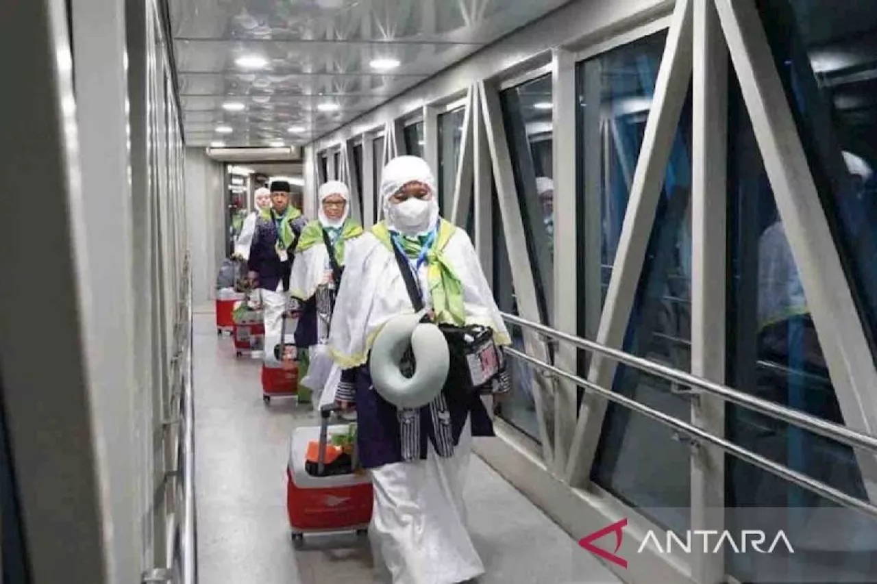 Garuda Indonesia terbangkan 4.232 calon jamaah haji di fase pertama