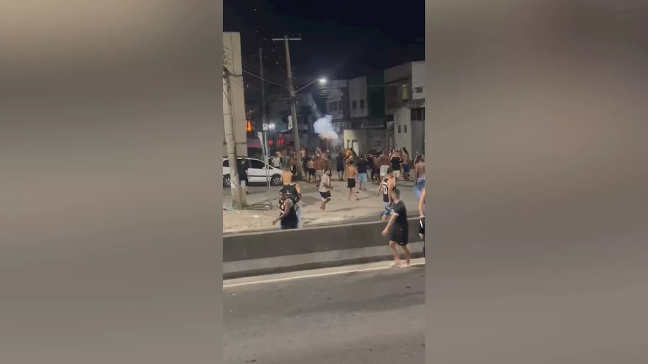 Torcidas do Corinthians e Flamengo entram em confronto após jogo do Brasileirão