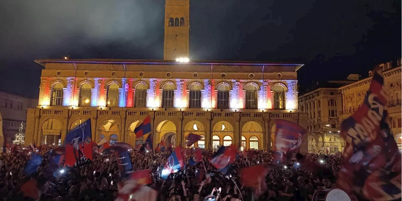 Bologna in Champions: in piazza Maggiore e a Casteldebole comincia la festa VIDEO