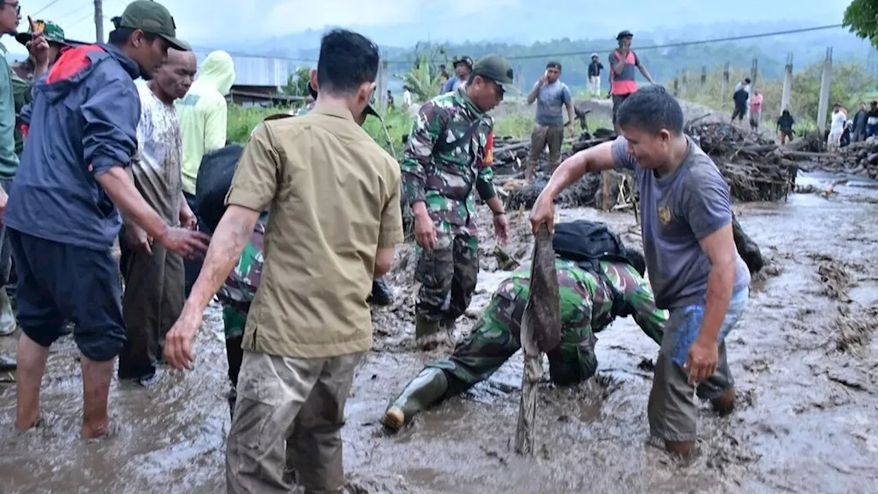 Banjir Bandang Sumatera Barat dari Sungai yang Berhulu di Marapi