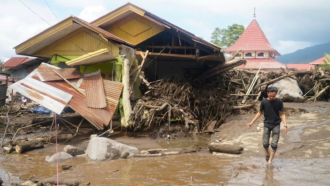 Korban ”Galodo” dan Banjir di Sumbar Bertambah Menjadi 37 Orang