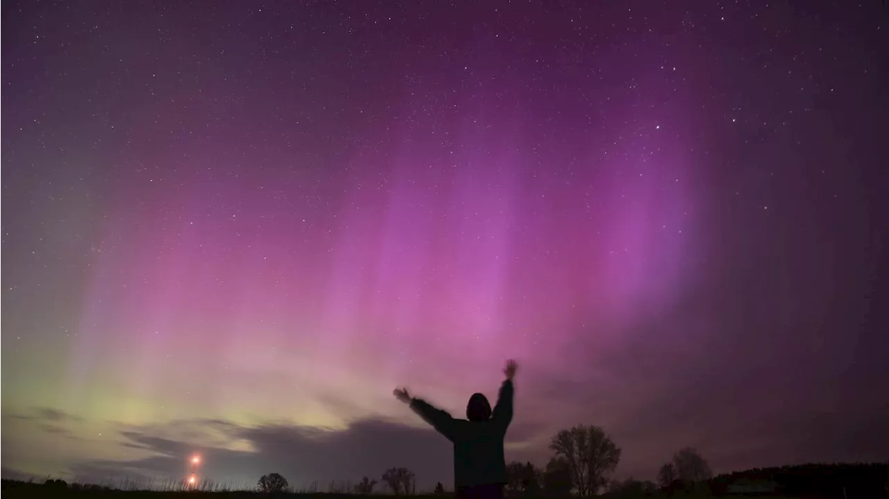 Aurores boréales : une deuxième nuit magique, mais le phénomène était beaucoup moins visible en France