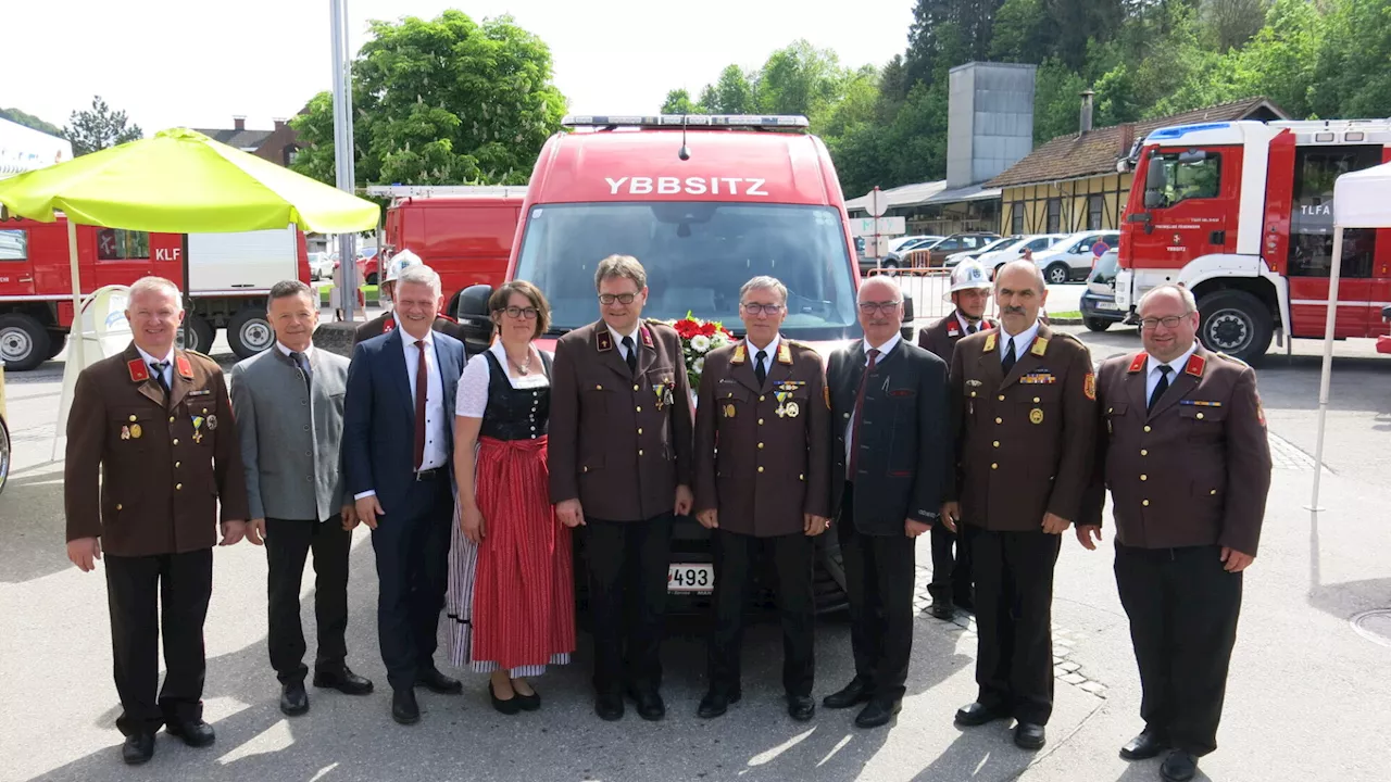 Florianifest mit Fahrzeugsegnung bei der Feuerwehr Ybbsitz