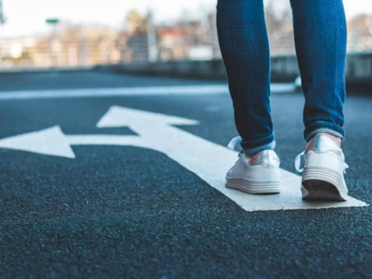 Cuánto tiempo debería caminar a la semana para tener buena salud, según Harvard