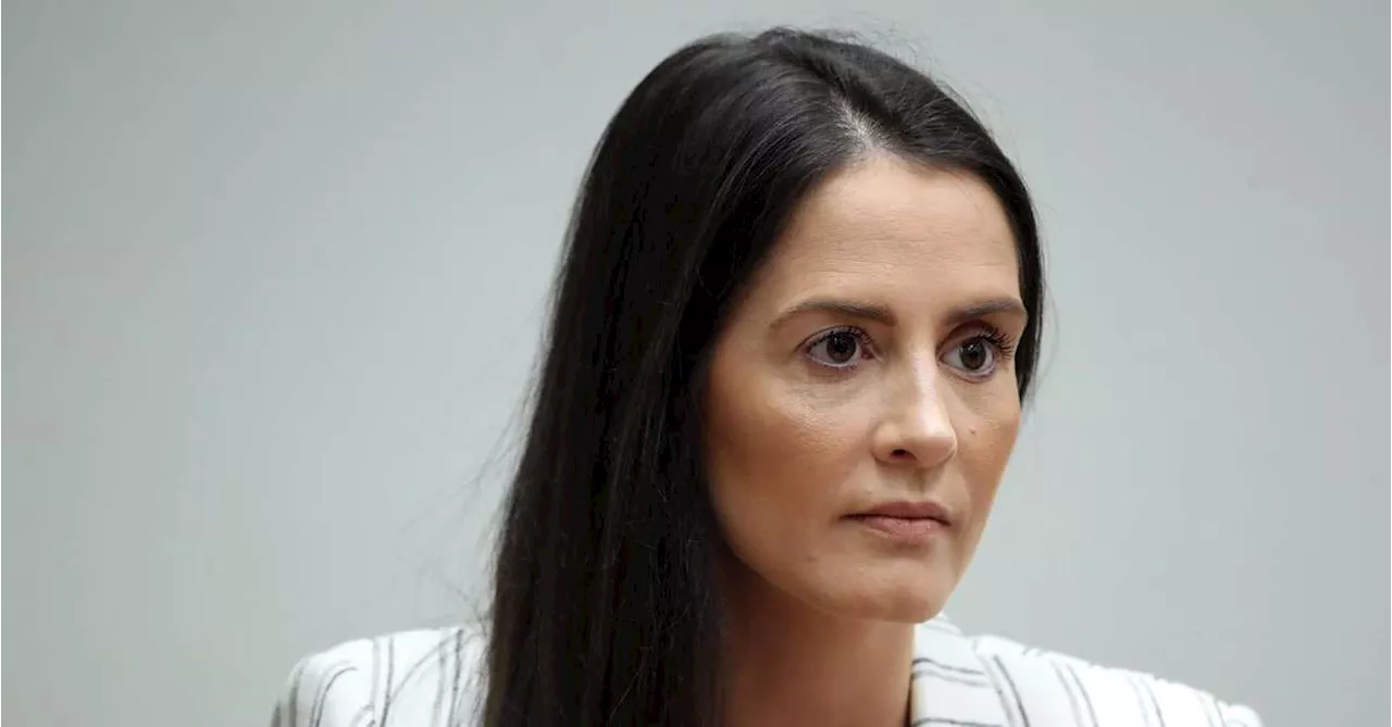 Perda de visão aos 20 anos e amizade com Michelle Bolsonaro: quem era Amália Barros