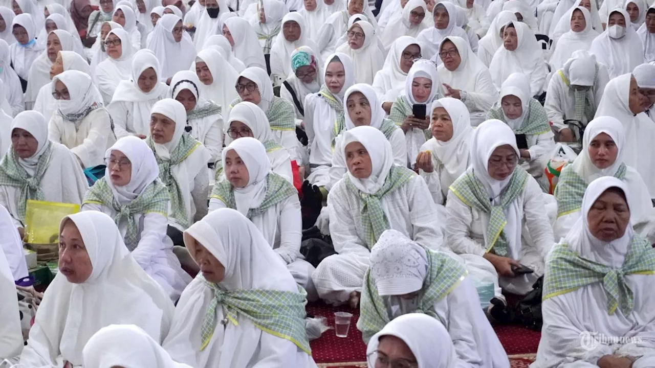 Hari Pertama, Garuda Indonesia Akan Terbangkan 4.232 Calon Jemaah Haji ke Tanah Suci