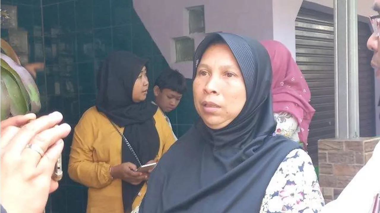 Oleh-oleh Bando dan Jepit Rambut Untuk Cucu Sebelum Suprayogi Tewas Dalam Kecelakaan di Subang