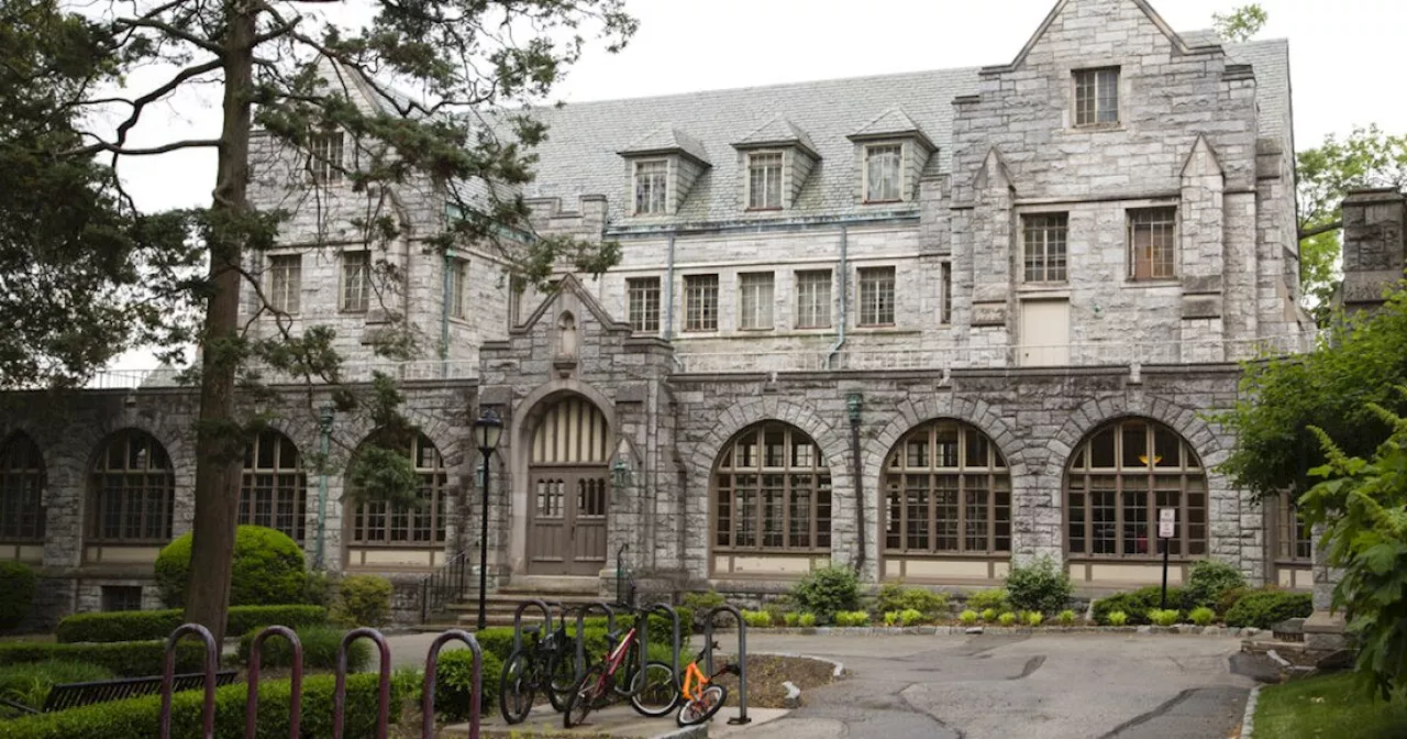Thomas Jefferson University issues apology for mispronouncing graduates' names