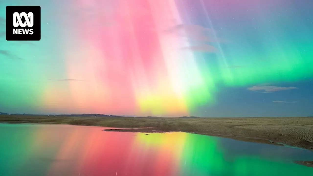 Aurora australis displays still possible but less likely as geomagnetic storm level falls