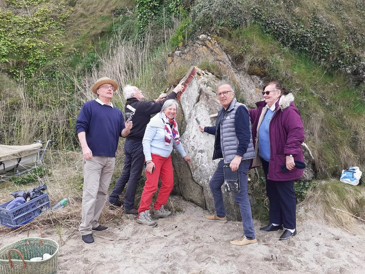 À Saint-Jacut-de-la-Mer, le mystérieux saint Awawa est bien choyé