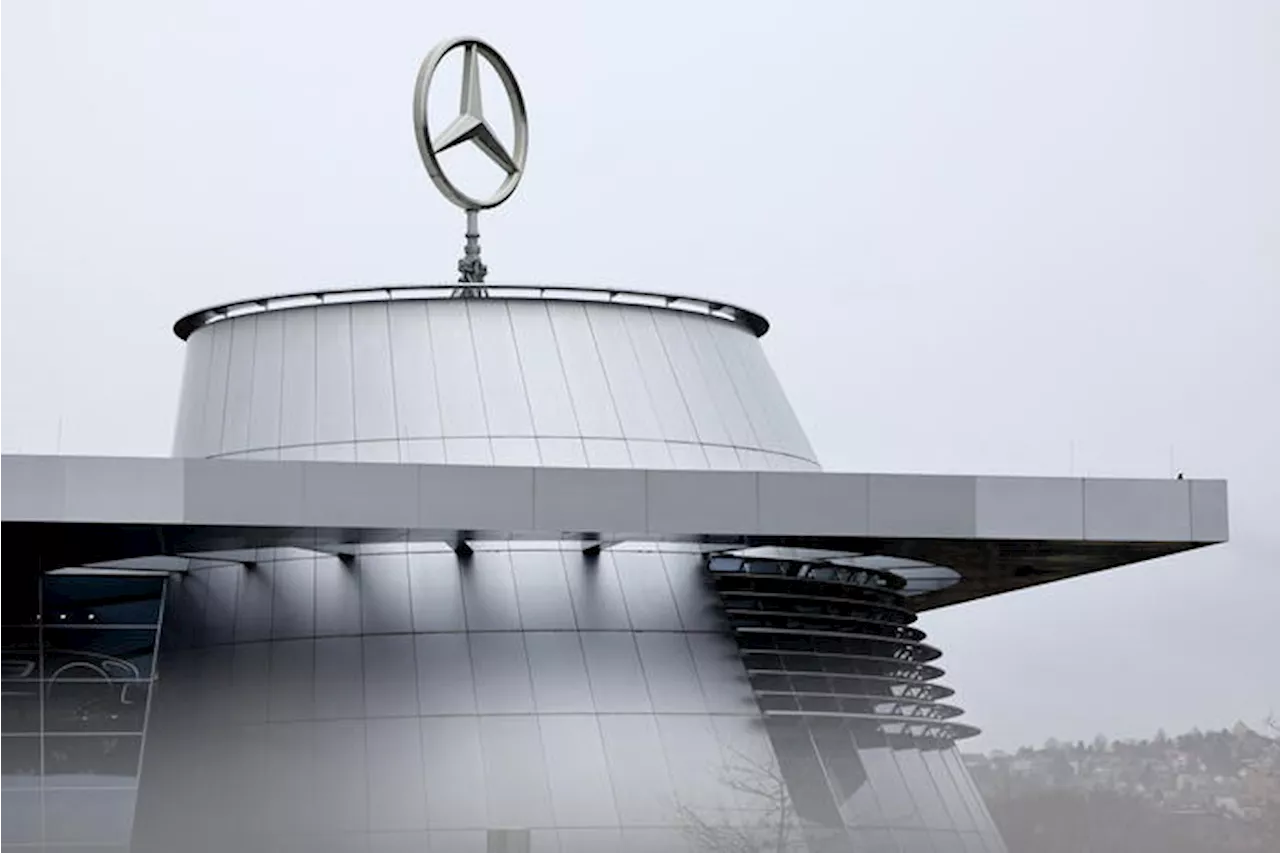 Mercedes abbandona una piattaforma per e-auto di lusso