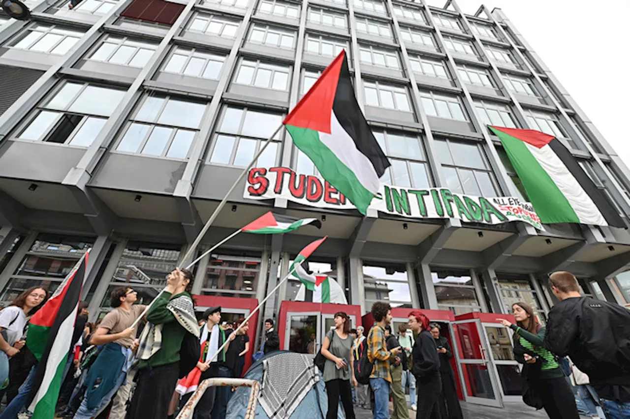 Studenti pro Gaza a Torino occupano Palazzo Nuovo