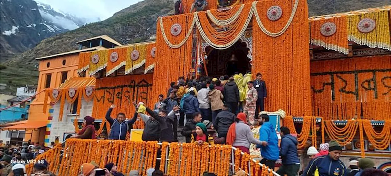 Chardham Yatra 2024: बदरीनाथ में भारी विरोध के बाद VIP दर्शन व्यवस्था खत्म, केवल इन्हें मिलेगी अनुमति