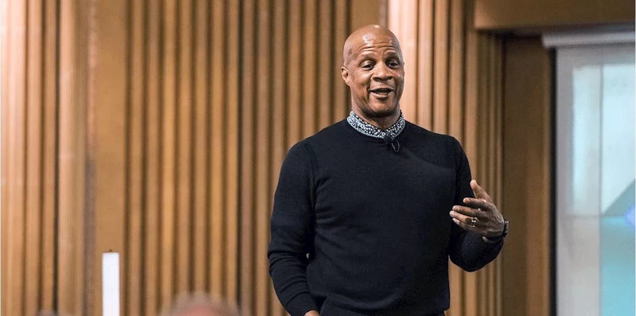 Darryl Strawberry: Mets number retirement 'does bring a lot of closure'