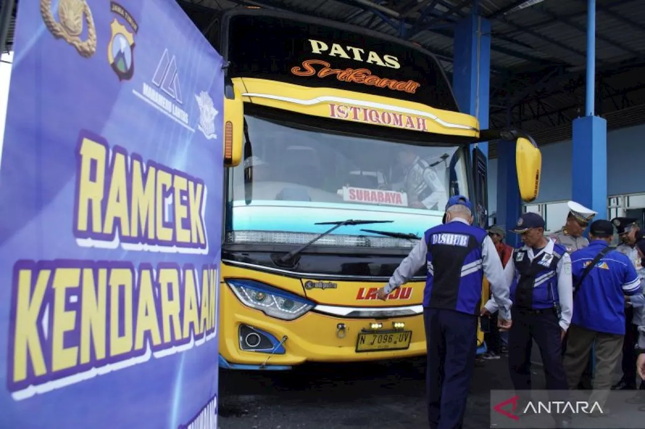 Pemeriksaan kelaikan angkutan umum jelang liburan sekolah