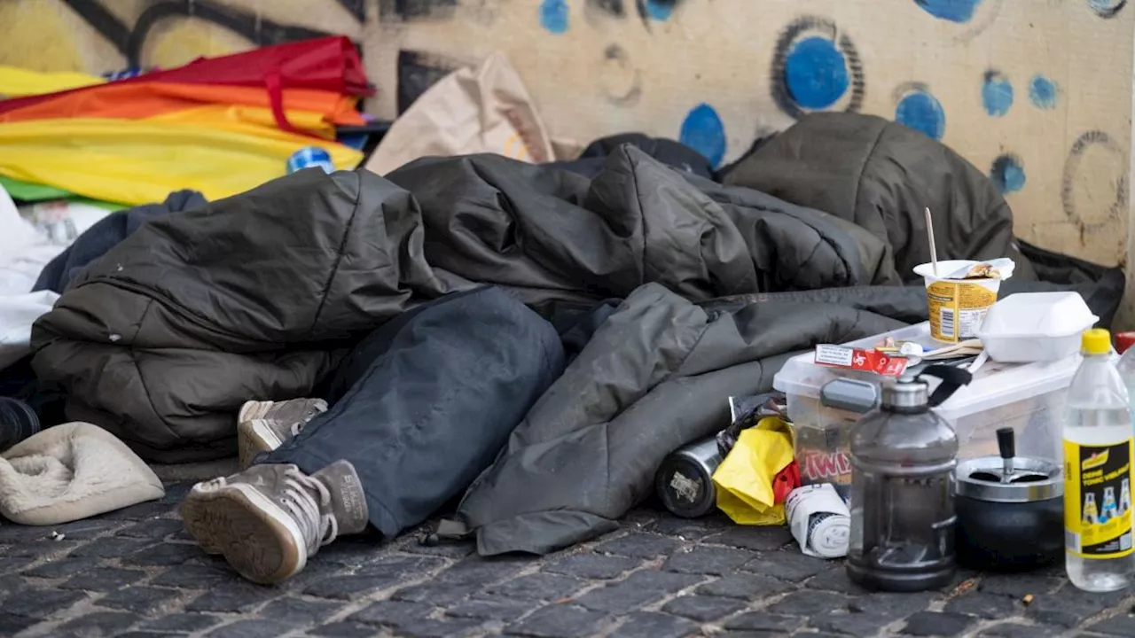 Neue Schließfächer für Obdachlose in Kreuzberg