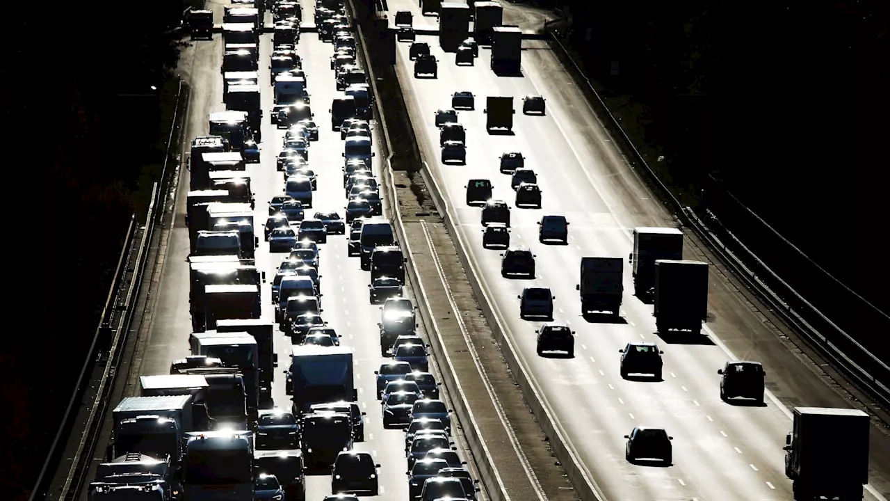 Autoverkehr in Bayern: Staus zu Pfingsten erwartet