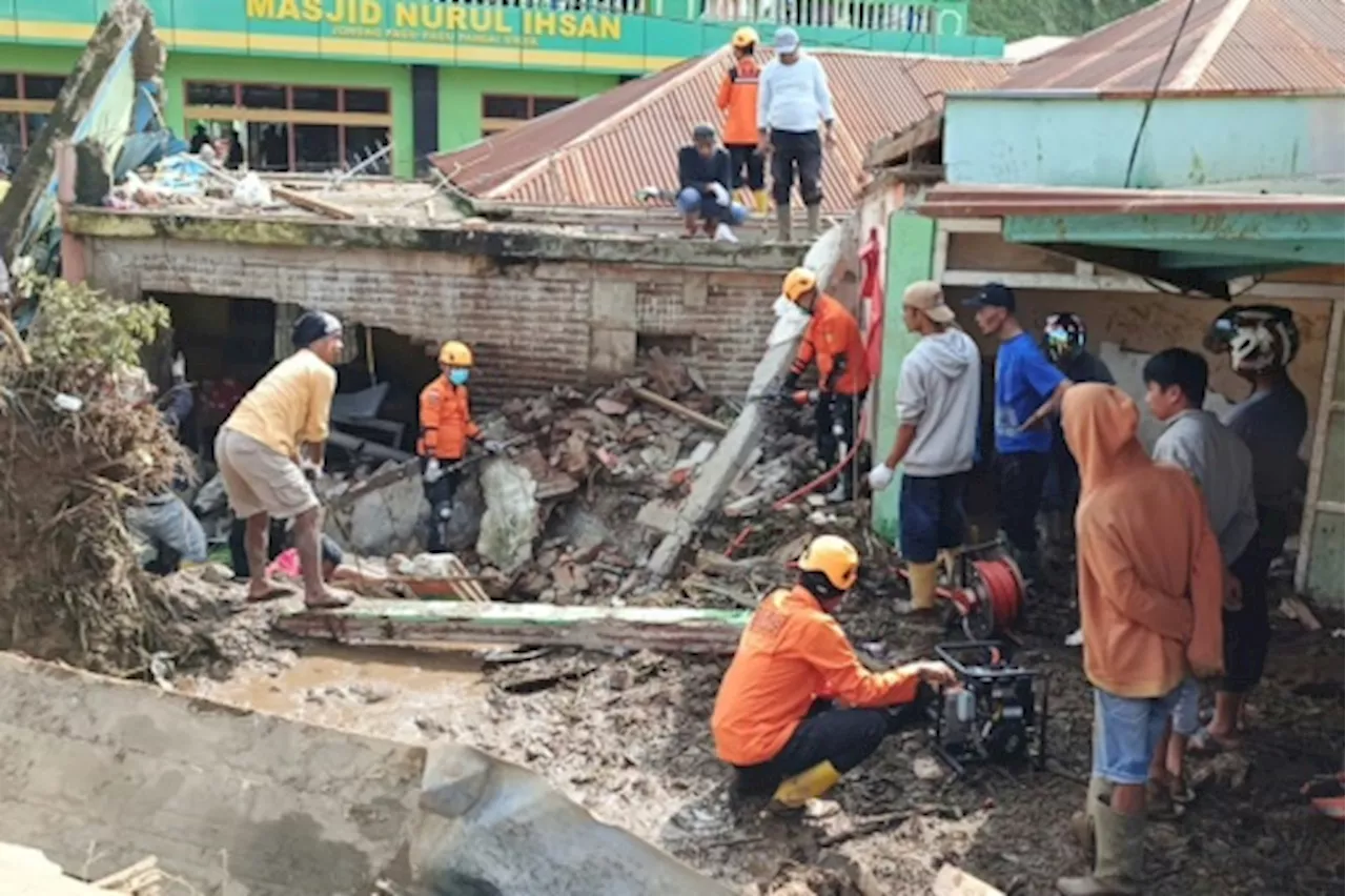 En Indonésie, le bilan des inondations porté à 43 morts