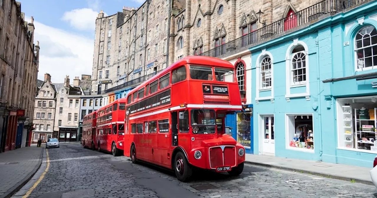 The Glasgow and Edinburgh afternoon tea bus tours you can book for bargain price