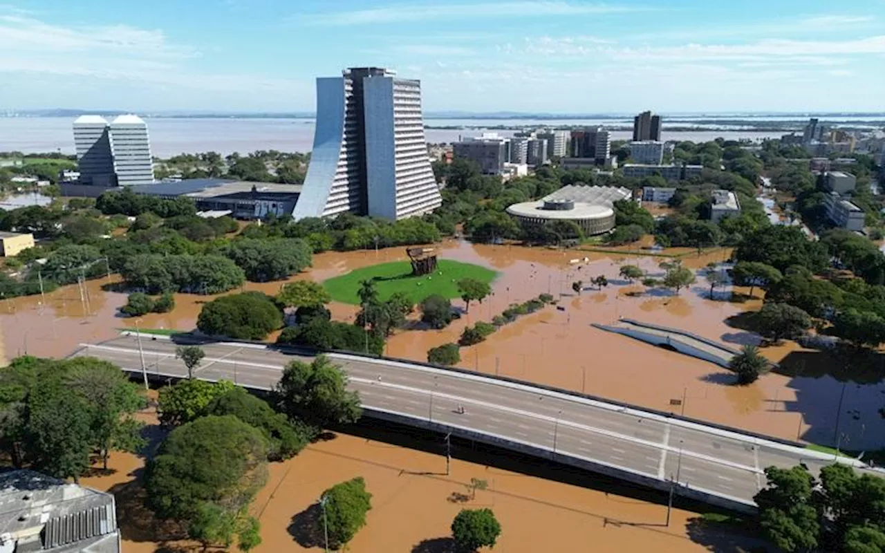 Death toll from floods in Brazil's south reaches 143, as rains continue to pour