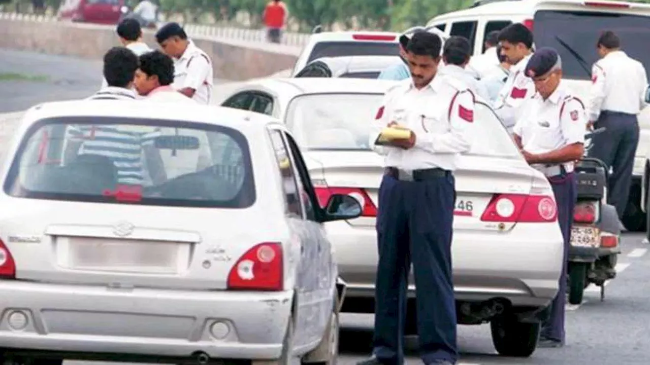 दिल्‍ली में तेजी से बढ़े प्रदूषण फैलाने वाले वाहन, Traffic Police ने किए एक लाख से ज्‍यादा चालान