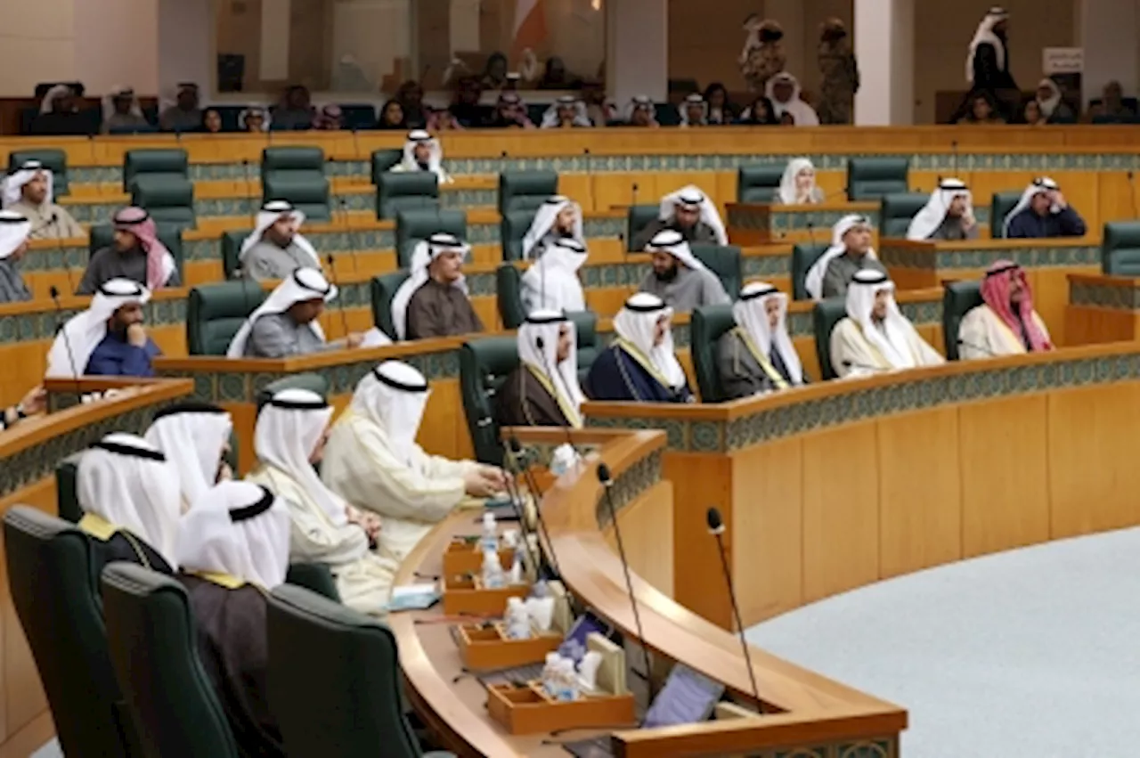 Kuwait approves new government amid political crisis