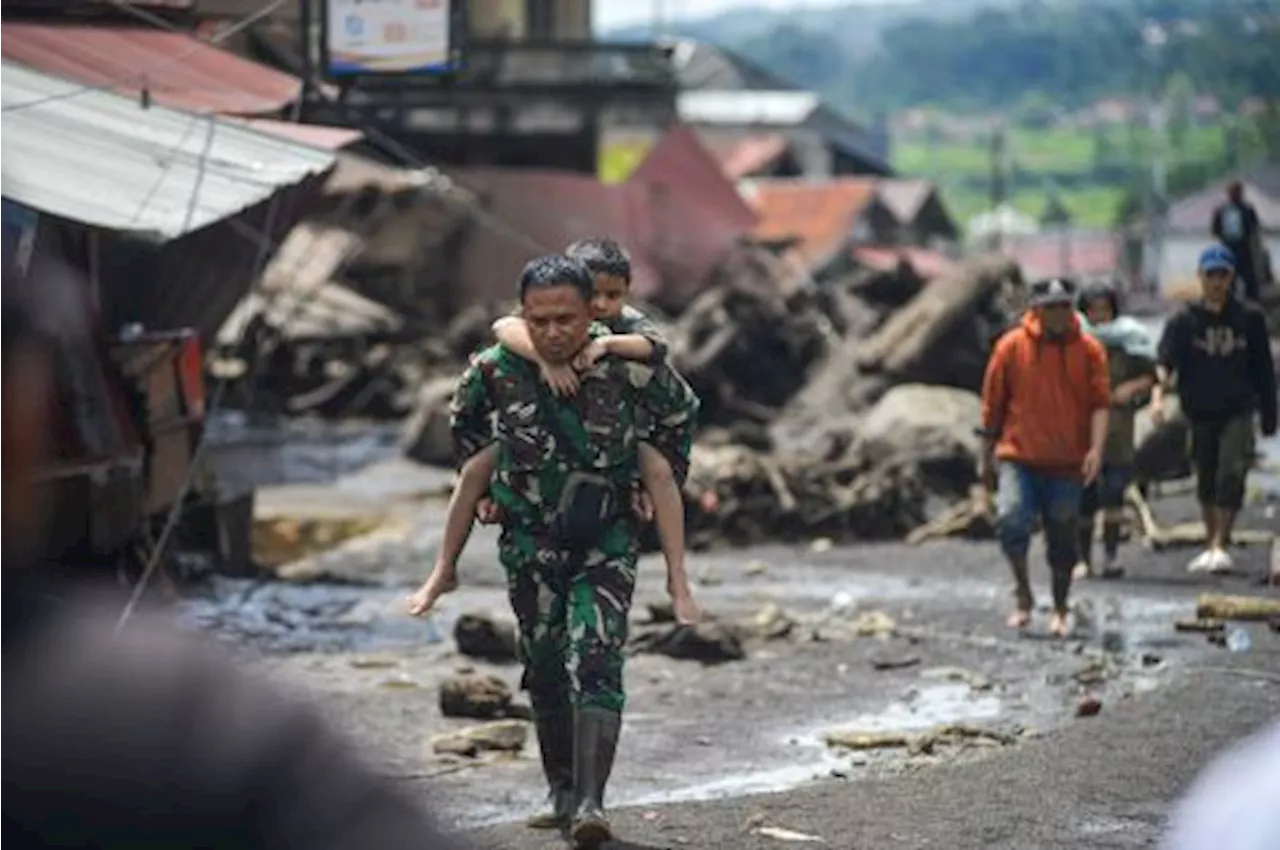 Update Korban Banjir Lahar Dingin Sumbar 37 Meninggal Dunia, 17 Orang Hilang