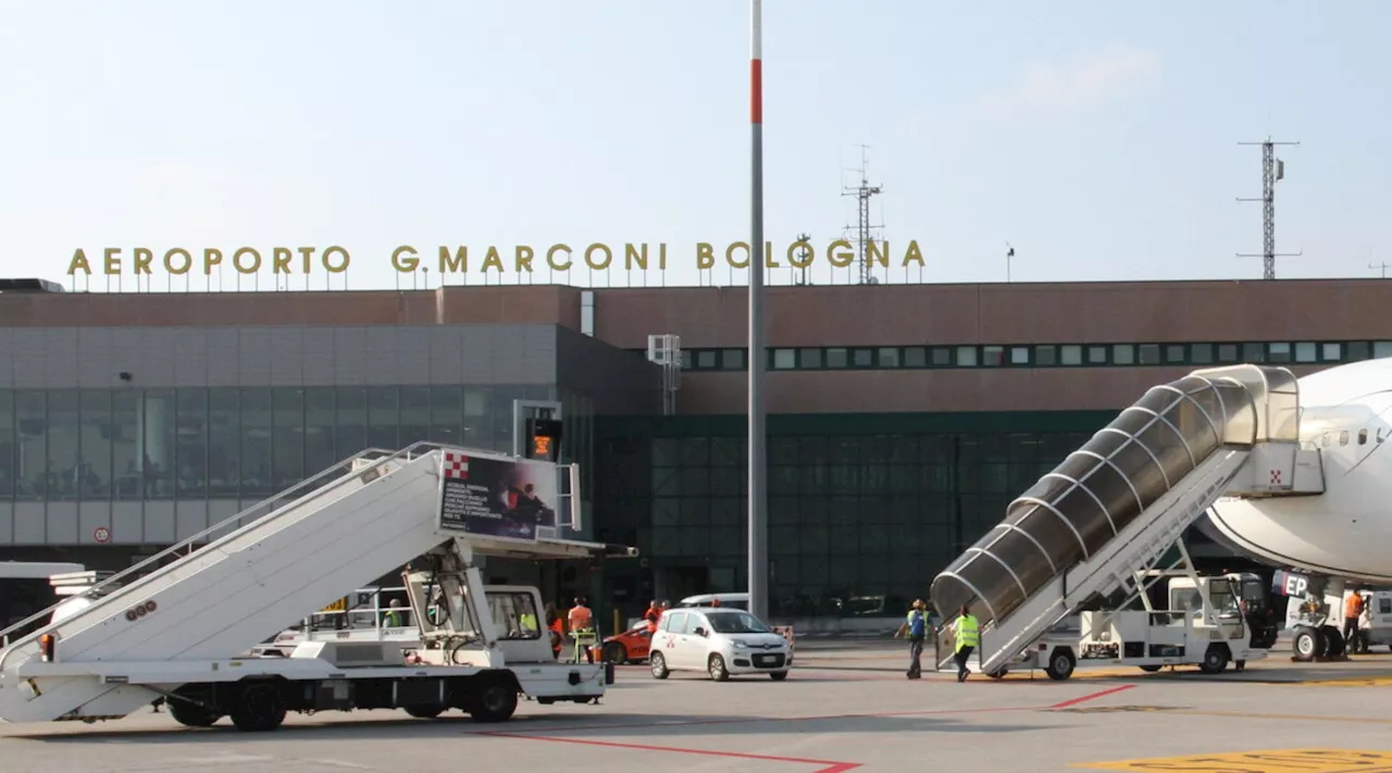 Bologna, aeroporto 'Marconi' chiuso per due ore per un errore tecnico