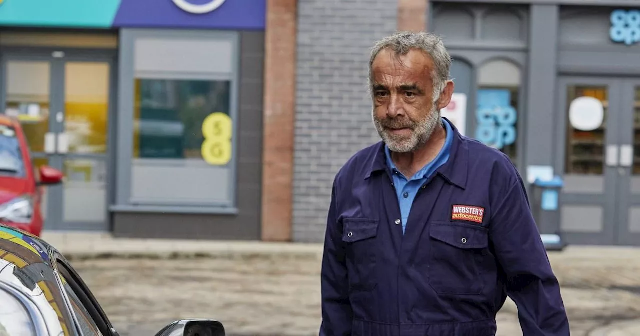 Coronation Street spoilers: Kevin makes a find that leaves him shaken