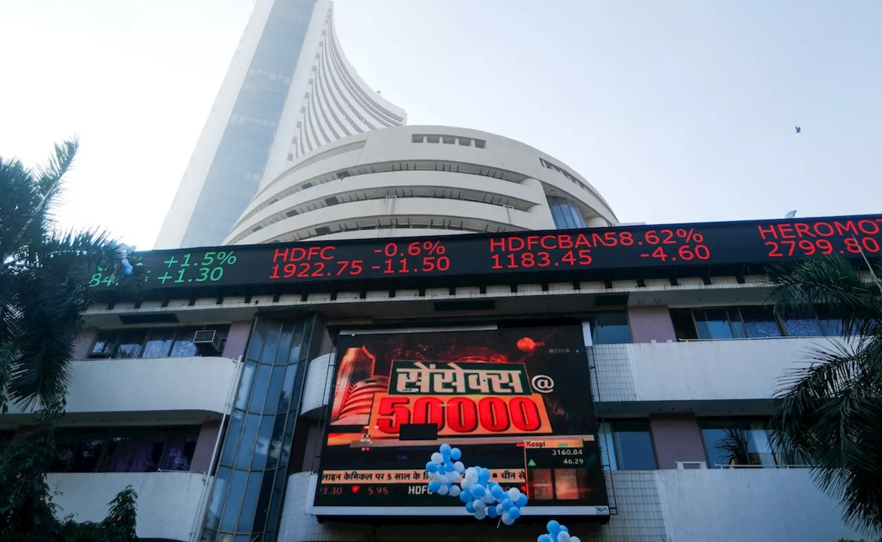 Stock Market Today: शेयर बाजार में मचा कोहराम, सेंसेक्स 700 अंक लुढ़का, निफ्टी में भी तेज गिरावट