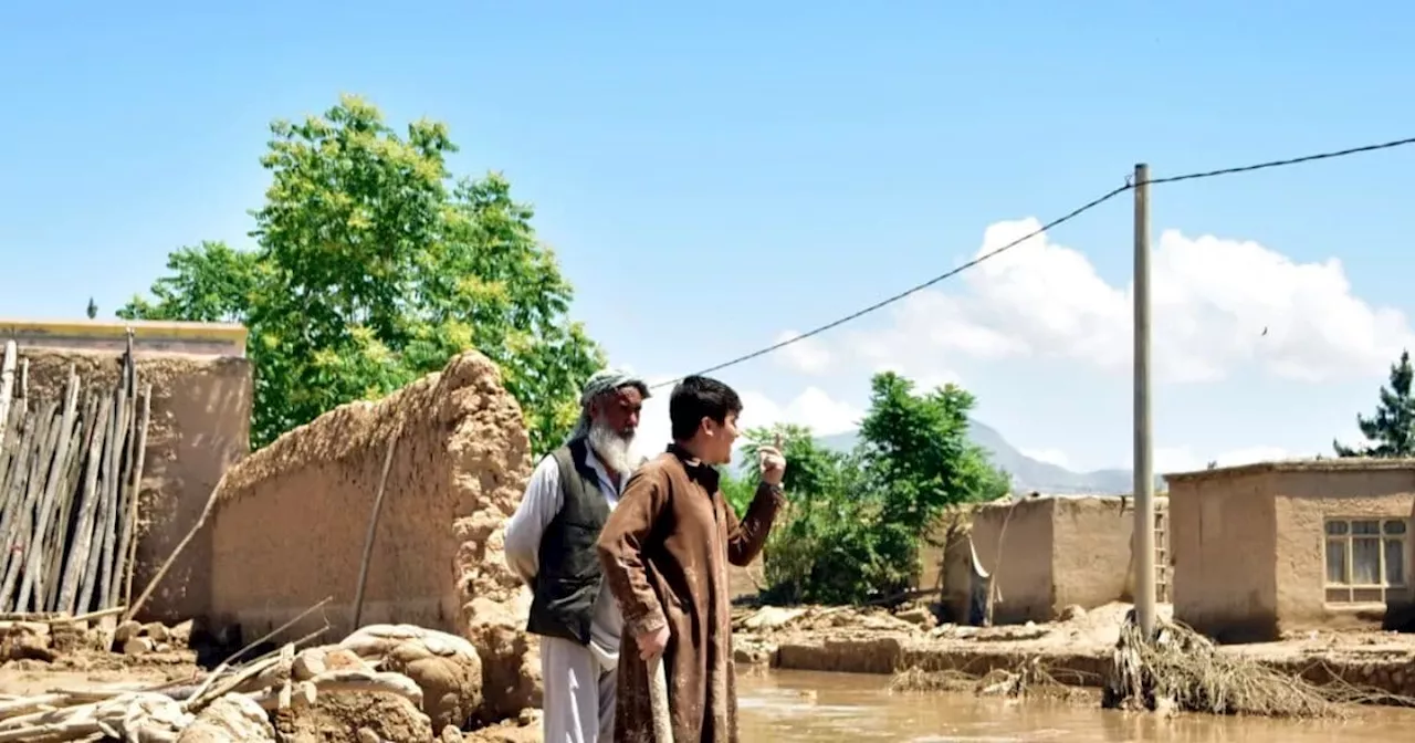 Afghanistan Flood: घर तो गया अपने को भी खोया..., भीषण सूखे के बाद अब बाढ़ का कहर, अब तक 300 की मौत