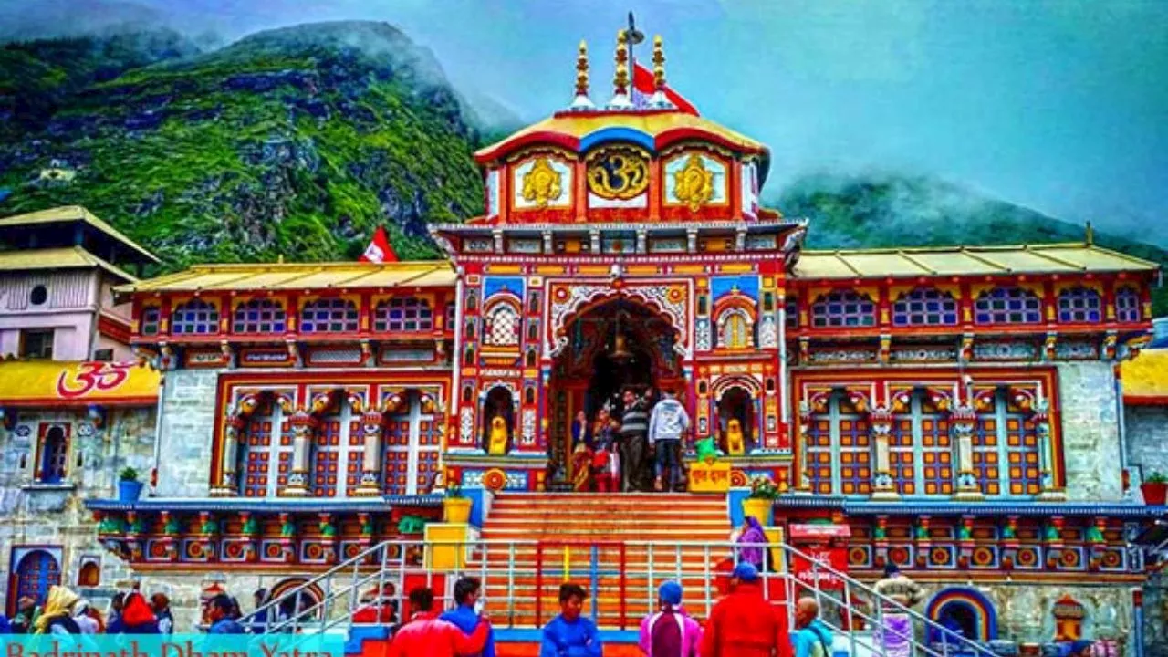 Char Dham Yatra 2024: बद्रीनाथ धाम के दर्शन करने जा रहे एक श्रद्धालु की मौत, तीर्थ पुरोहितों ने किया विरोध प्रदर्शन