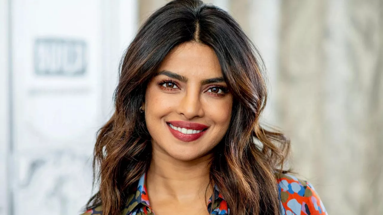 Priyanka Chopra: प्रियंका चोपड़ा ने क्यों हटाई मदर्स डे वाली पोस्ट? यूजर्स पूछ रहे एक्ट्रेस से सवाल