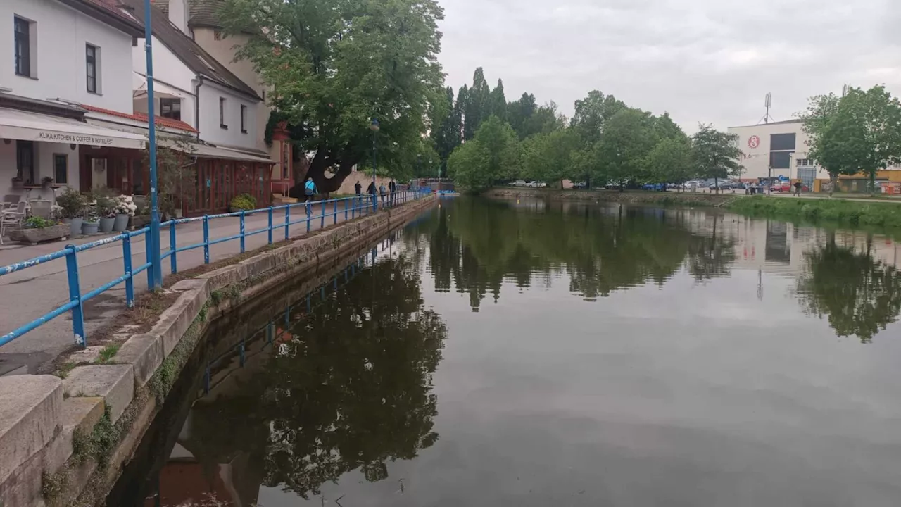 Ermittlungen nach Leichenfund in Fluss bei Budweis