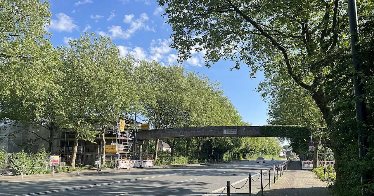 Brücke über B61 in Gütersloh gesperrt - reduzierte Geschwindigkeitsbegrenzung