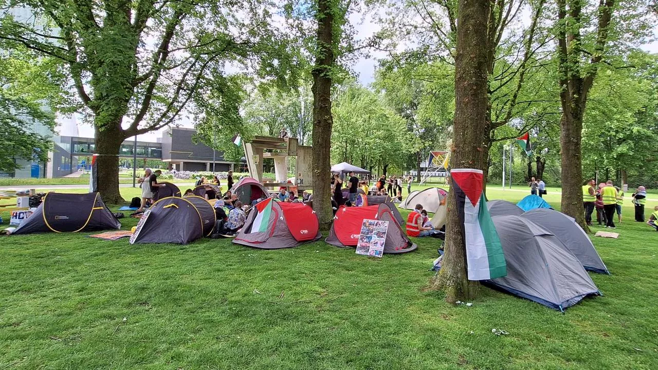 Tientallen studenten in Eindhoven protesteren tegen oorlog in Gaza