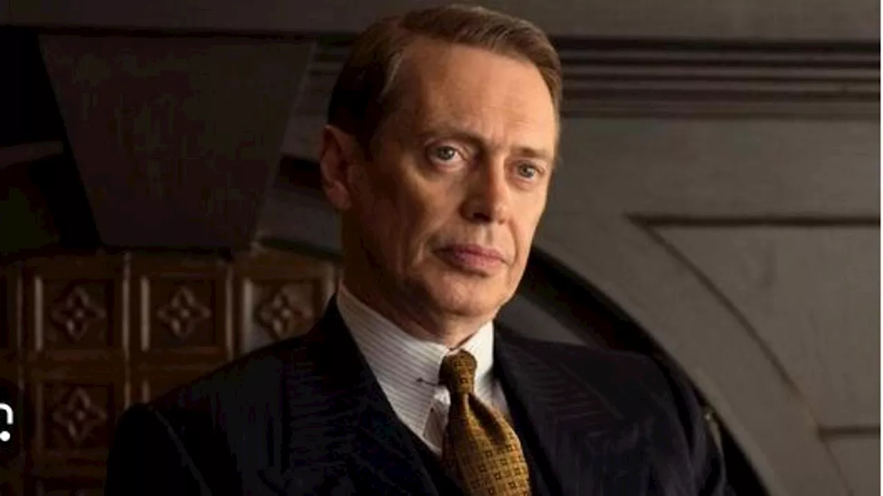 Steve Buscemi aggredito da uno sconosciuto di notte a New York