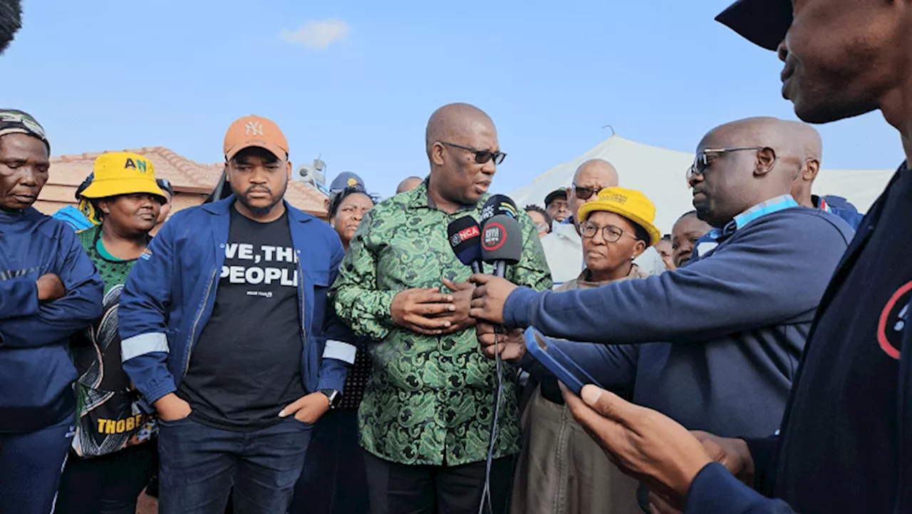 Lesufi visits family of slain 5-year-old, vows support - SABC News - Breaking news, special reports, world,